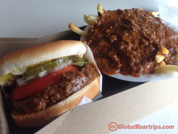 Carney's chili burger